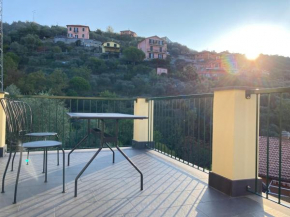 Appartamento Pompelmo 1 piano terrazzo piccolo giardino